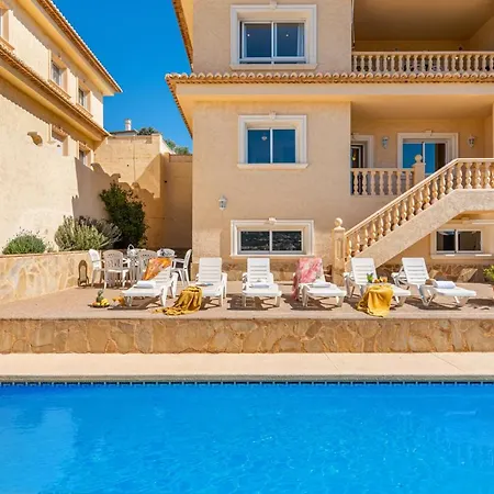 Villa Novamar A *